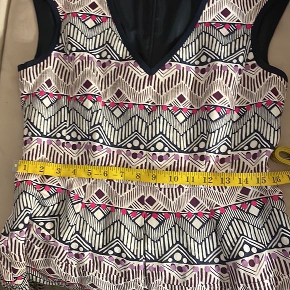 Abstract Print Dress - Picture 5 of 8